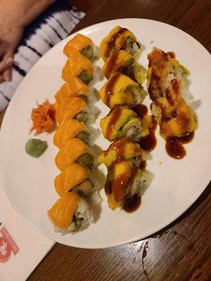 Autumn roll without spicy sauce and j&j roll