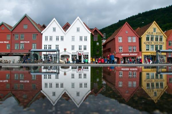 Bryggen - foto Ãyvind Heen - Visitnorway - brug