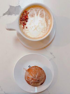 Rose Latte, Muffin