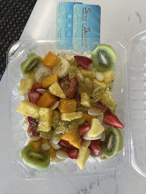 Tutti fruitti Ashta with fruit