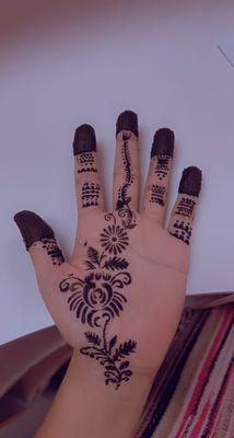 Henna tattoo