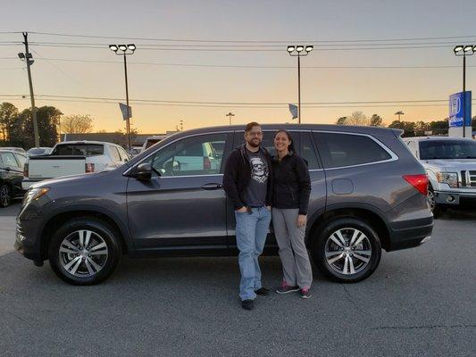 Lisa Breal bought 2018 Honda Pilot From Robert Waller