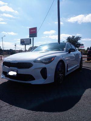 This 2021 Kia stinger was Already a work of art. With a little help from our window film, we were able to turn it into a masterpiece.