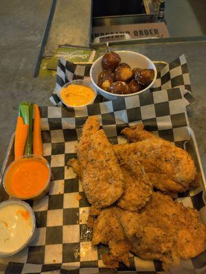 Chicken fingers and pretzel bites apps