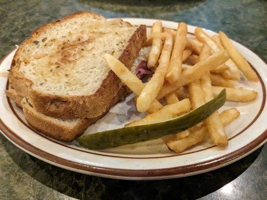 Reuben and fries