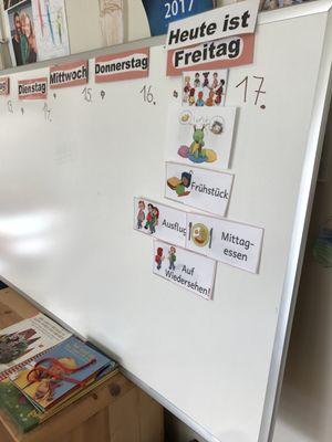 Daily schedule in the Kindergarten. Kids help setting it up!