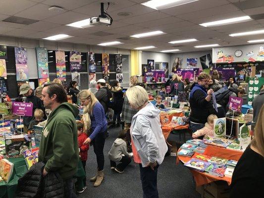 Large turnout @ the Book Fair