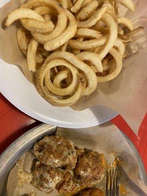 Boneless Wings Curly Fries