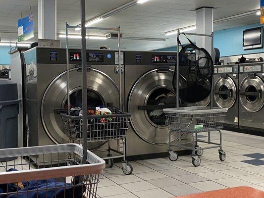 Superior Laundry - Northeast Anaheim