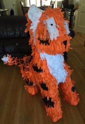 Grrrreat tiger piñata!!