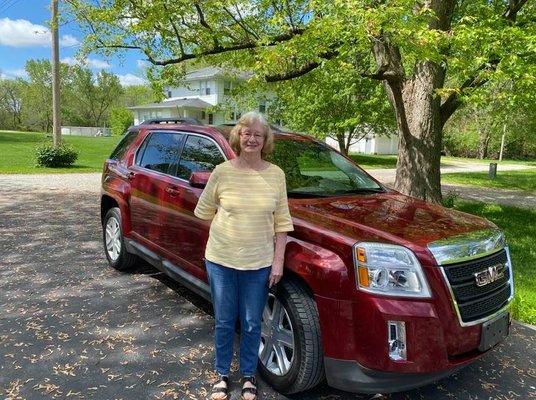 Jackie loves her new Terrain, delivered to her at home today.