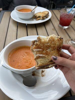 Grilled Cheese Tomato Bisque Blackberry Margherita