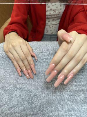 Simple pinkish-nude nails