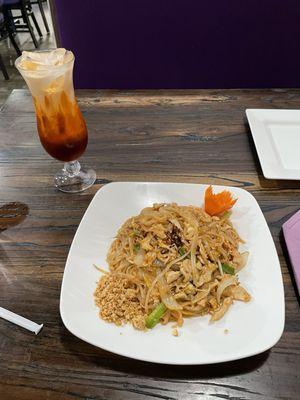 Pad Thai and Thai Iced Tea