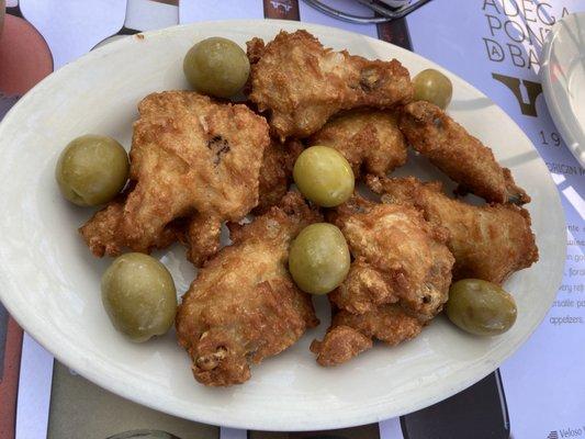 Fried chicken wings appetizer