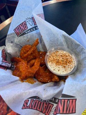 buffalo fried shrimp in hot sauce