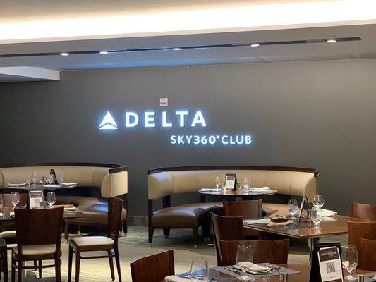 Delta Sky 360 Club (this is inside the Pat La Frieda Chop House)