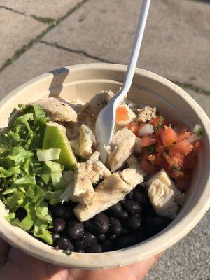 Grilled Chicken Bowl, comes with White Rice, Black Beans, lettuce, Pico De Gallo and Grilled Chicken.