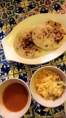 Pupusas revueltas