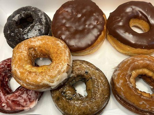 Pumpkin, chocolate glazed, Red Velvet, Blueberry, Double Chocolate, Bavarian Cream & Buttermilk doughnuts