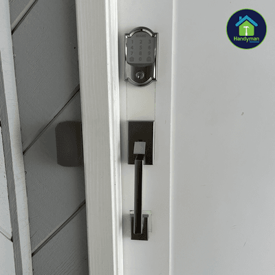 Schlage Smart WiFi Deadbolt installation and new matching door handle. Smart lock installation