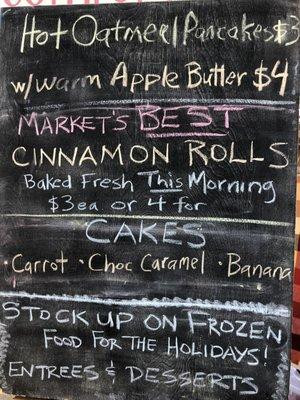 11/10/18. Saturday morning. "Fall" Farmers' Market. 35 degrees. Hot, made-to-order oatmeal pancakes with warm apple butter! $4! Yes, please!