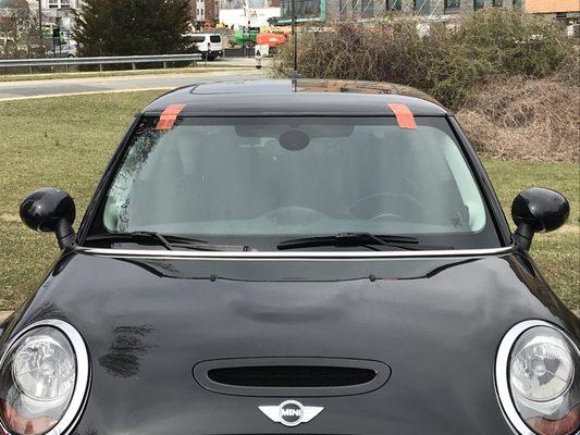 Windshield replacement on a 2016 Mini.