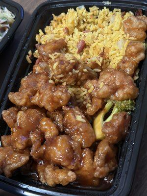 C16. General Tso's Chicken - Special Combo Plate