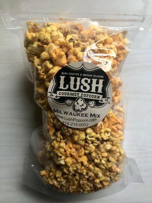 Small bag of the Milwaukee Mix (cheddar, caramel and chipotle)