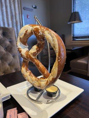 Xl pretzel