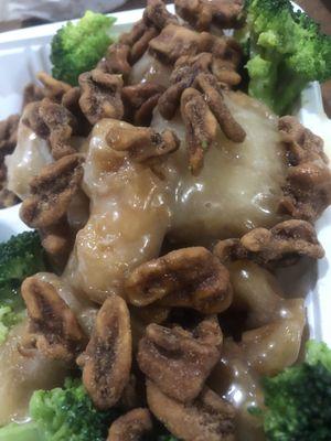 Candied, walnuts, with shrimp and broccoli