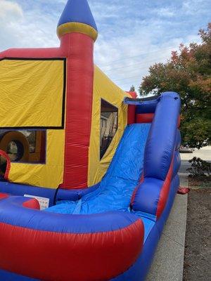 6 in 1 bounce house