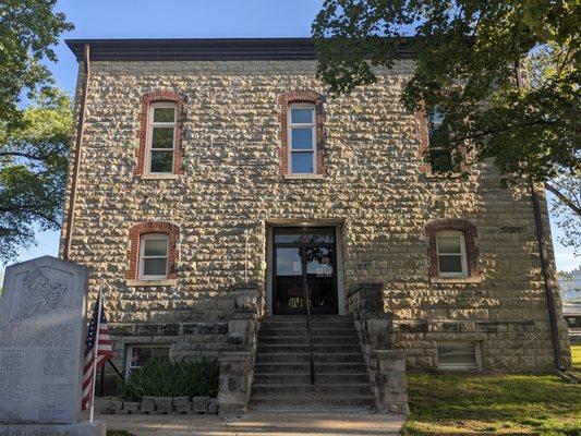 Marion County Courthouse, Yellville