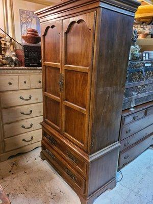 Armoire Dresser