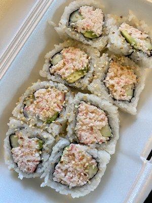 Lots of crab in their Cali Roll.