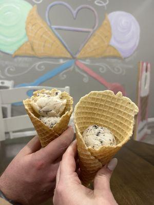 Two scoops vs kiddie scoop in gluten free waffle cones