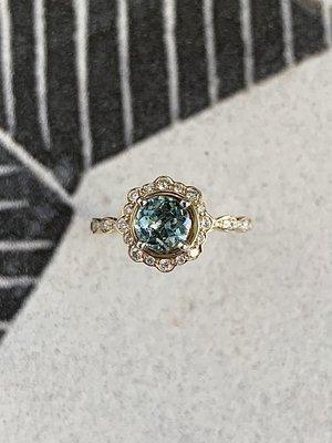 The Arwin! A green aquamarine in a romantic setting.