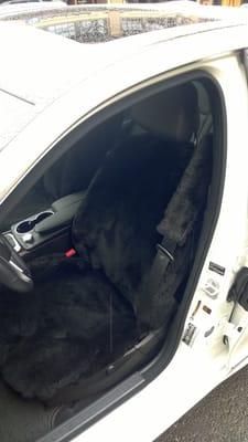 Tailor-made sheepskin seat cover 2