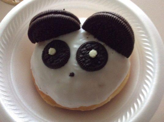 It's a PANDA!!!It is so cute!And it was so so Deliciously tasty!Love IT!All The donuts are fabulous and has great customer service.