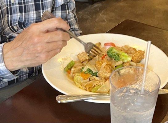 Drunken Noodles with tofu and extra vegetables