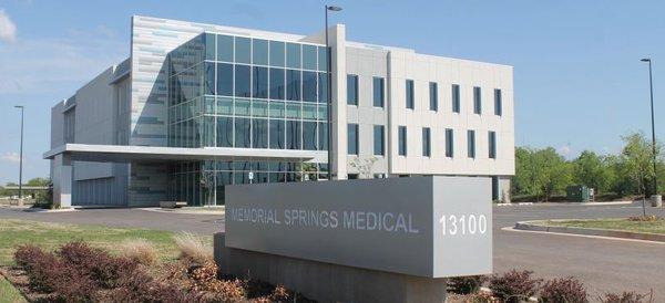 Valir Physical Therapy - Memorial Springs is located on the 3rd Floor of the Memorial Springs Medical Complex