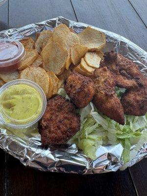 DELICIOUS fries on the plate of fried chicken