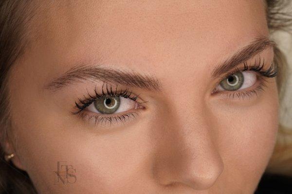 Angel Brow nano hairstroke brows