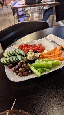 Hummus plate