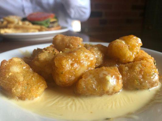 Cheesy tots