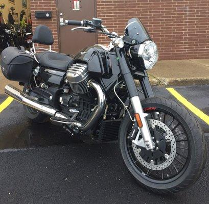 Moto Guzzi California 1400 custom - with some very cool accessories. Sorry Harley.