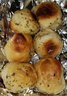 Garlic Knots: the right light texture, but lack enough garlic flavor.