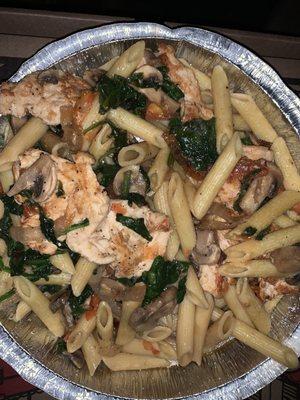 Chicken Mushroom Sauce Pasta. Umm. WoW! It's light, filling & tastes like how being loved feels. Ok?!