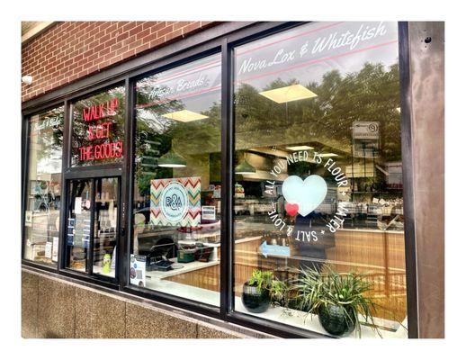 Pickup Window @ R&A Sourdough 1938 W Lawrence Ave, Chicago, IL  Bagels Sandwiches Bialys Pastry Salads Spreads Coffees .Patio.Cool.