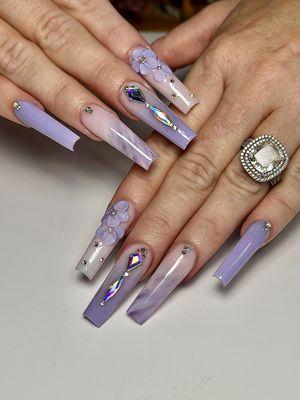 Purple Acrylic Nail Design.  #ombrenails #purpleombrenails #naildesign #nailart #everydaywear #classynails #elegantnails #nailbar